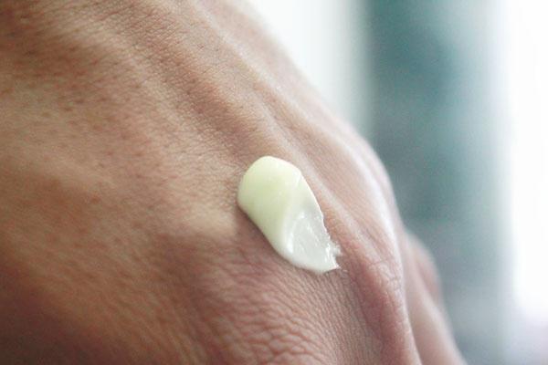 直接用鲜芦荟擦脸有什么功效,解析芦荟的7大美容养颜功效