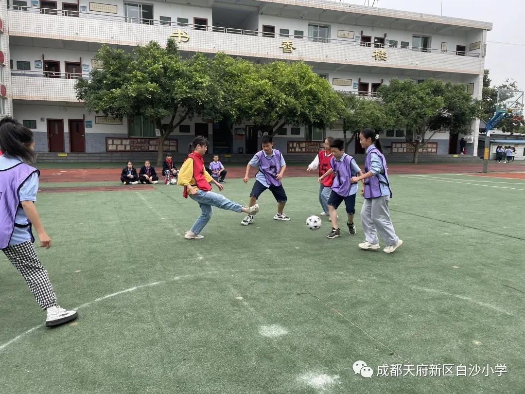 足球联赛暨校园足球,足球转动梦想