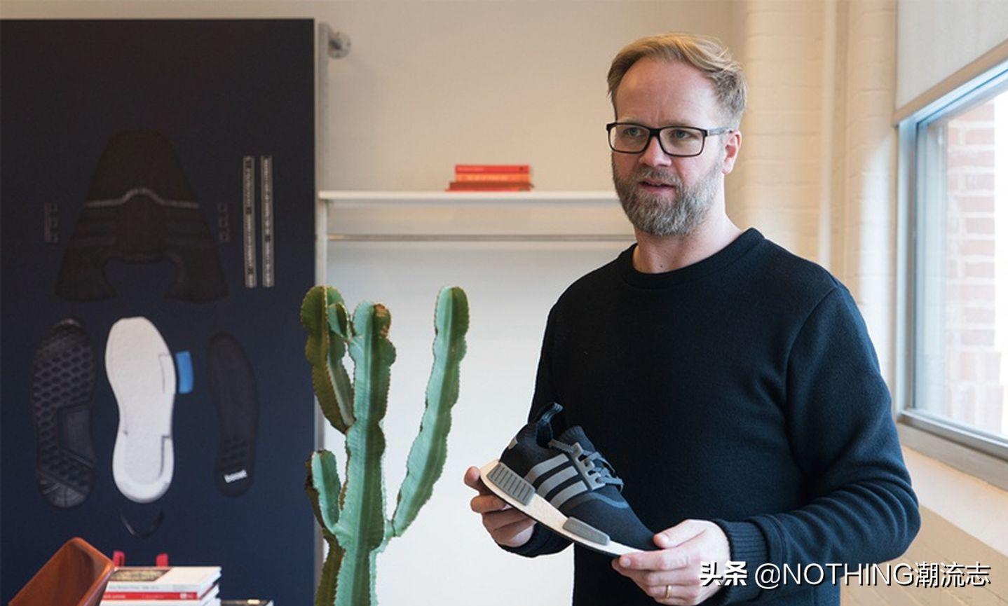 adidas阿迪达斯三叶草经典,三叶草德训系列鞋型大小区别