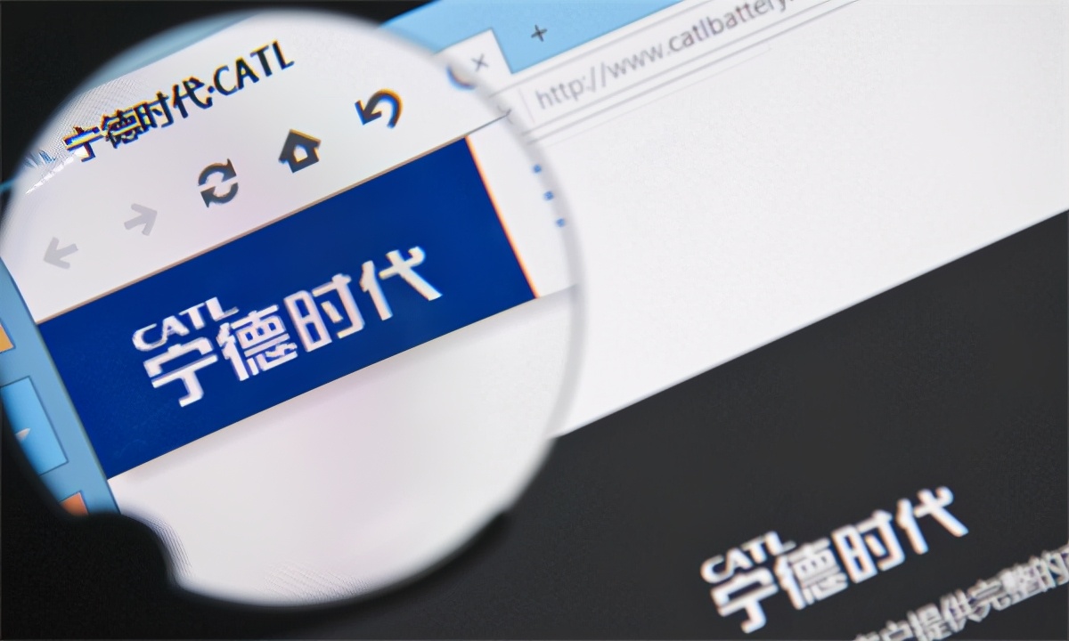 又一造富神话：十年九人身价超10亿美元，公司市值8799亿元