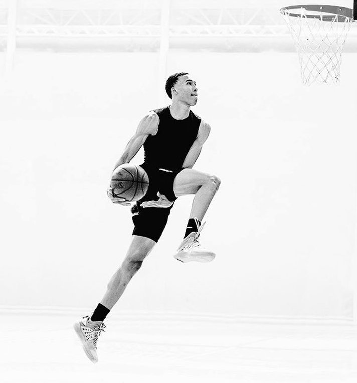 李宁2020新签约的球星是谁,新秀签李宁