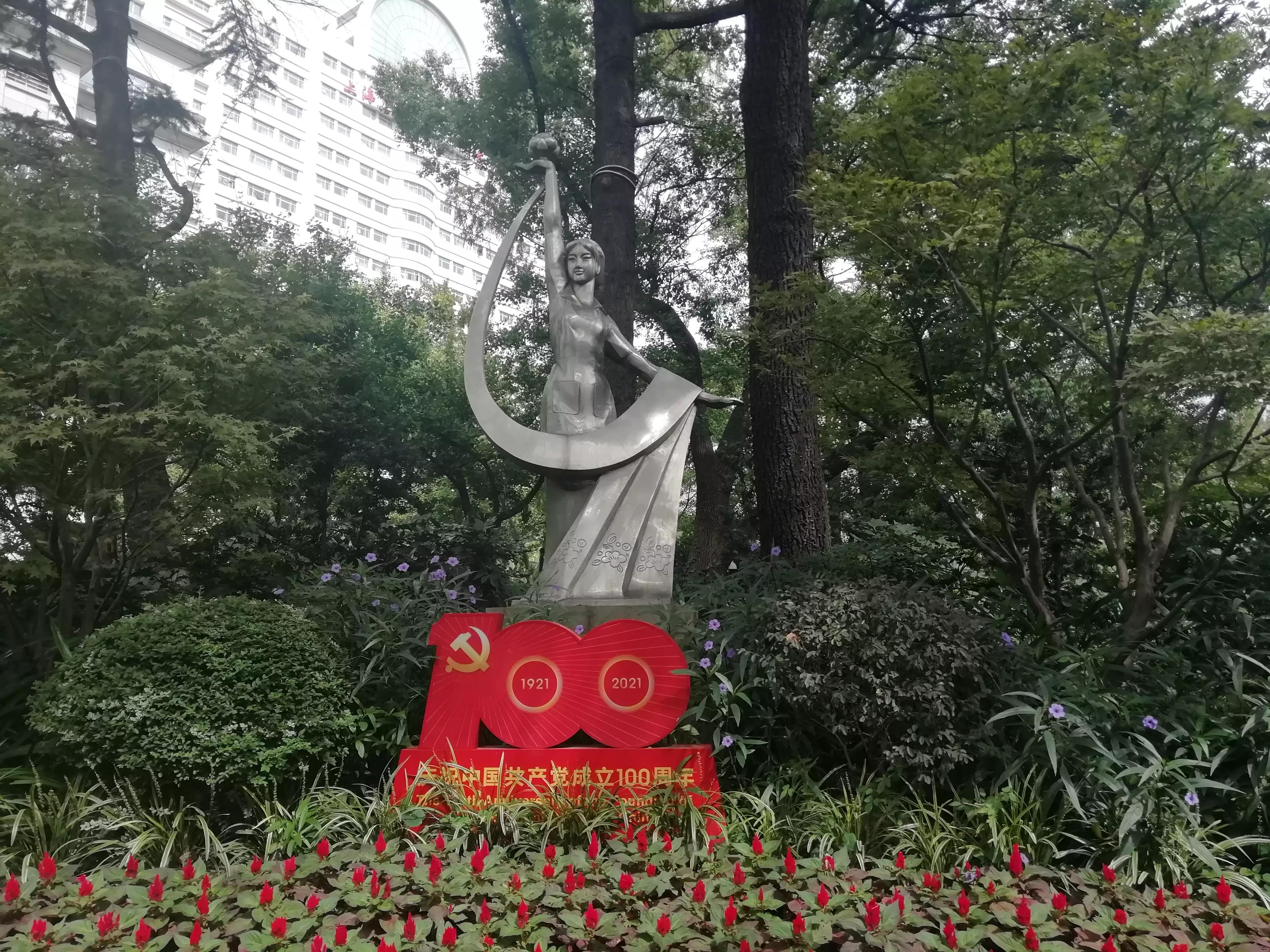 此劳模新村何以植物命名马路，以至美得像江南园林？