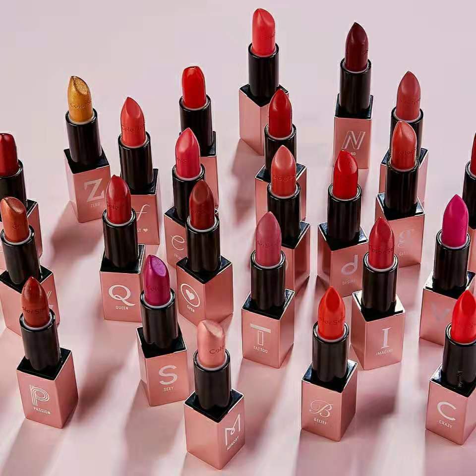 这套口红数量也是破纪录了，26支不重复，相互叠涂可出*0色8**号，服