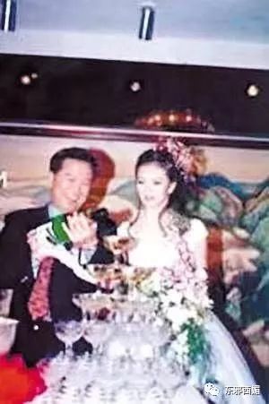 她到底美不美？被儿子骂“猪头”束手无策，豪门阔太不好当啊！