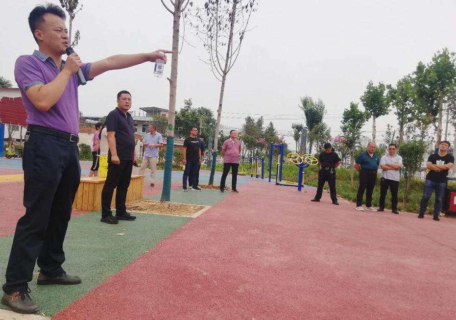 内乡县城关镇：*党**建观摩查不足学习交流共提升