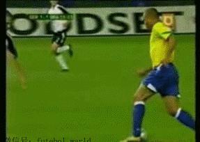 足球迷踪步过人,胡广明钟摆式过人