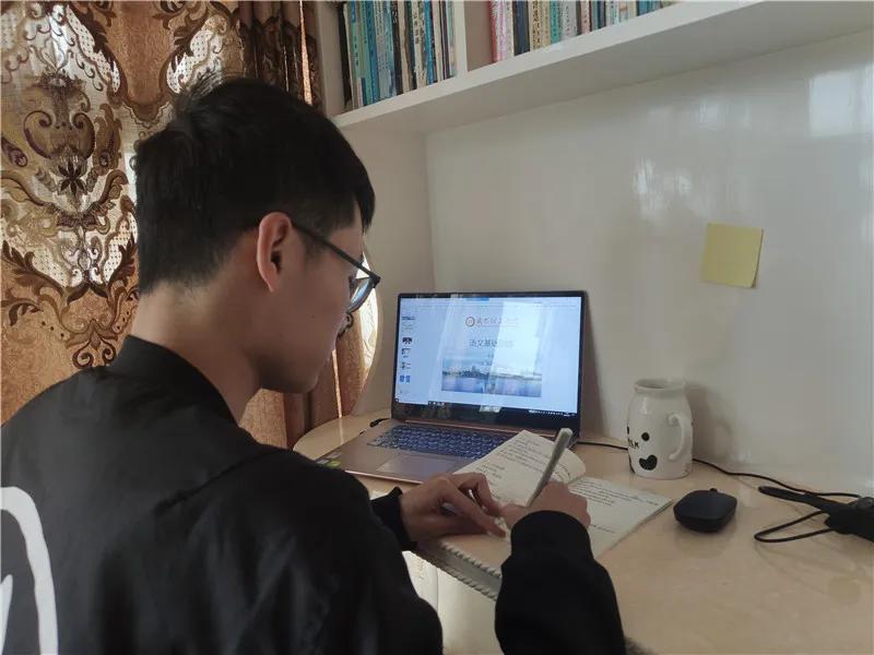 武昌理工学院课堂,武昌理工学院讲座