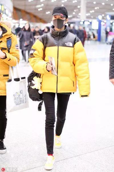 白色羽绒服真的难驾驭吗,5个小技巧让你的羽绒服不再普通