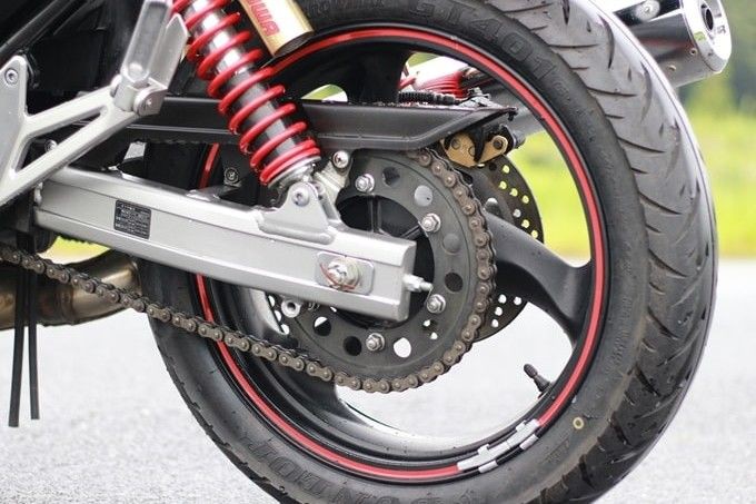 绝版250cc四缸摩托车!HORNET250/BALIUSII