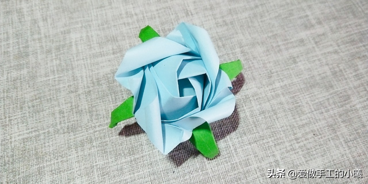 简单实用的手工折纸玫瑰花教程,手工最好看的玫瑰花折纸方法