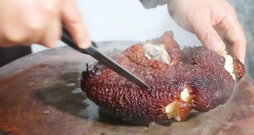 把猪脚炖好吃的做法,两年的猪脚怎么煮好吃又简单