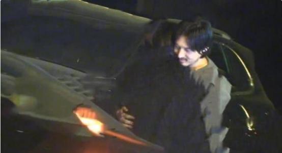 关谷神奇和悠悠亲吻是真情侣吗,王传君关谷神奇爱情公寓照片