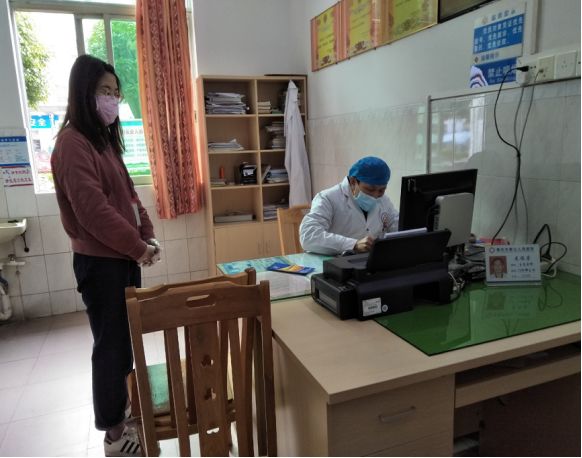 防疫战中的志愿者送菜,战疫党员志愿者在一线