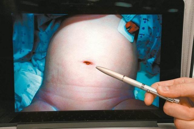 大人不要经常摸宝宝,怎么避免亲戚随意摸宝宝