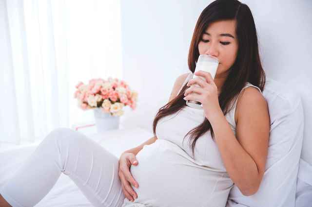 孕晚期胎儿停育的征兆,孕早期胎儿危险因素