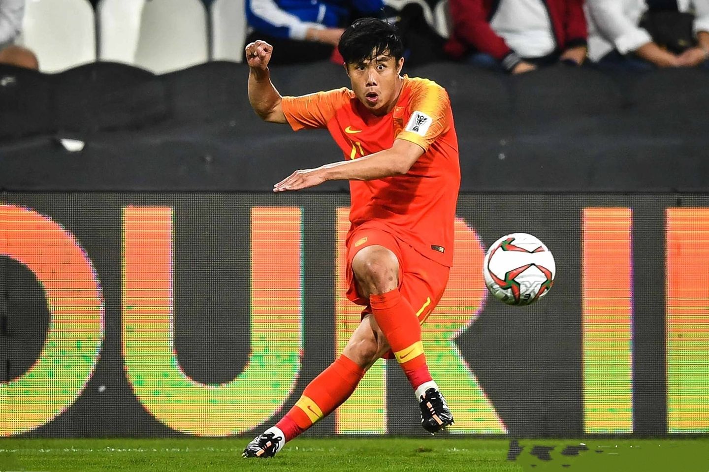 中超再现争议判罚完整版,中超重大改判马宁判罚点球