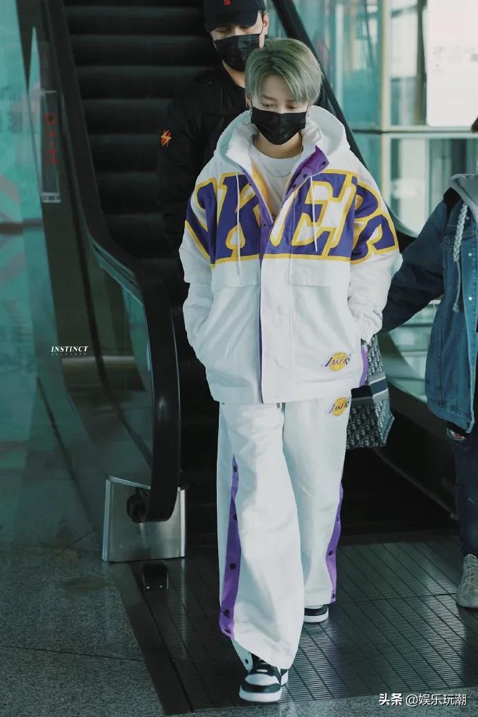 张艺兴刘雨昕ck广告视频,ck代言人刘雨昕最新内衣