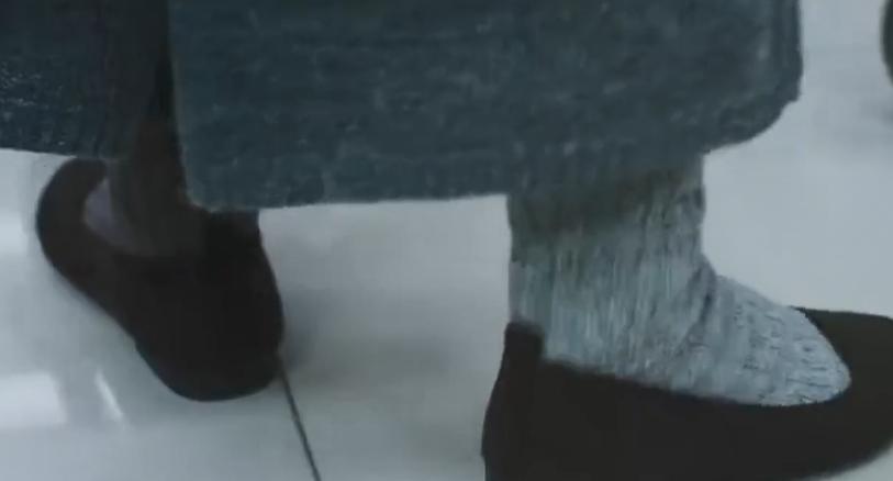 韩影真敢拍！这部《老妇人》，拍出了老人遭性侵后，世人的冷漠