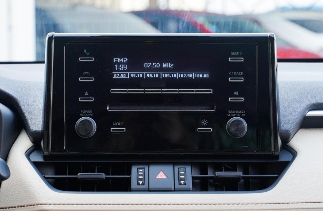 RAV4荣放中控屏死机、黑屏、闪退,跟三个原因有关,建议车主了解