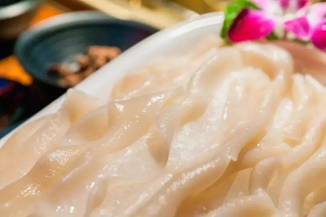 又想骗我去拍照！博大4楼空降网红美食街等你吃！