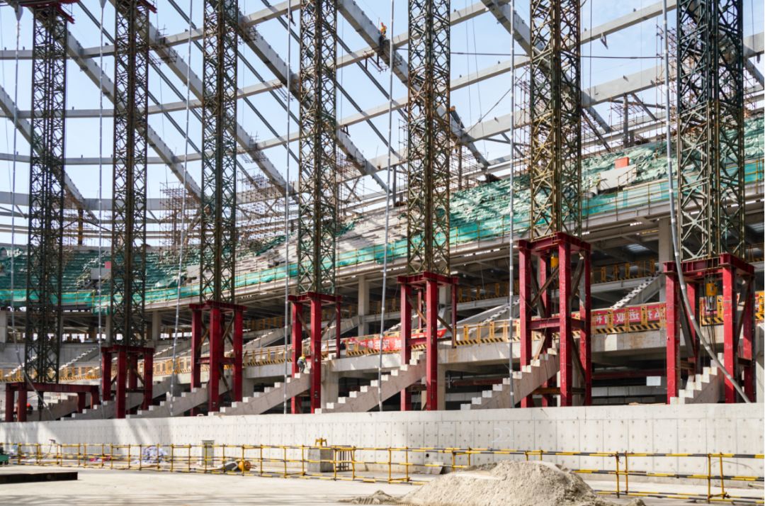 上海浦东足球场外观,上海体育场足球场