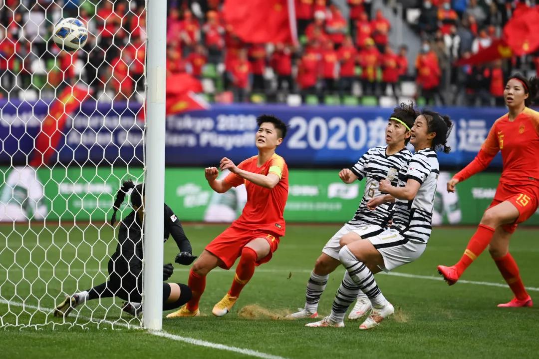 采访女足王霜视频完整版,中国女足铿锵玫瑰王霜