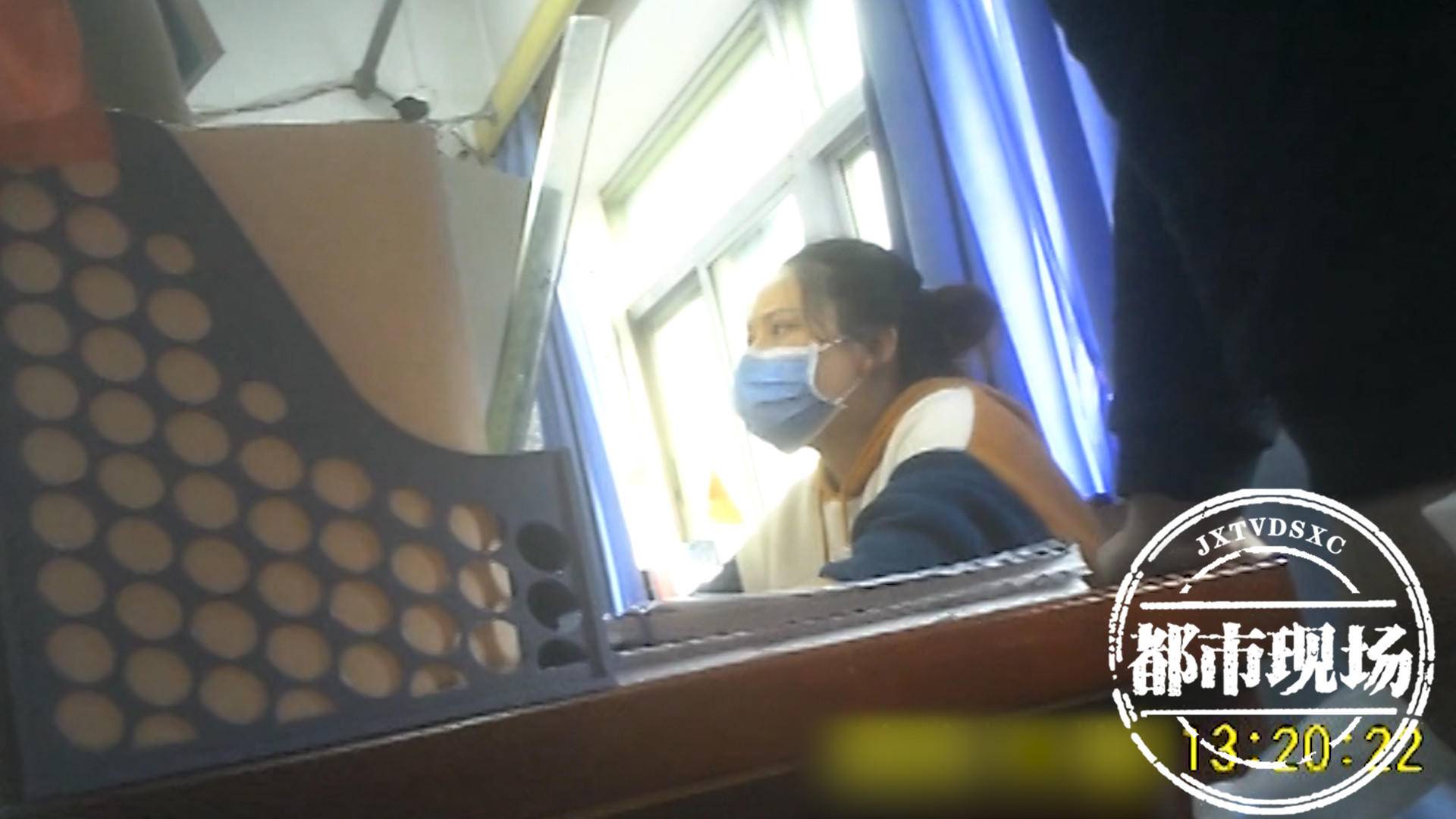 南昌：68岁老太医院看病却摔成骨折，家属想看公共视频却很难