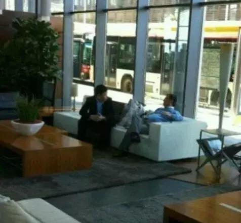 华为mate30看视频为啥不是全屏,华为mate30一放大就看不清