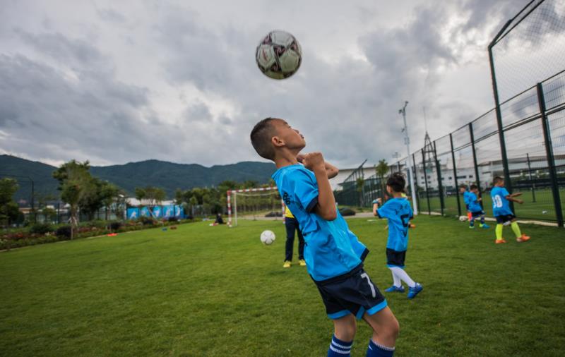 儿童足球体验课应该怎么上,7-12岁少儿体能足球课程