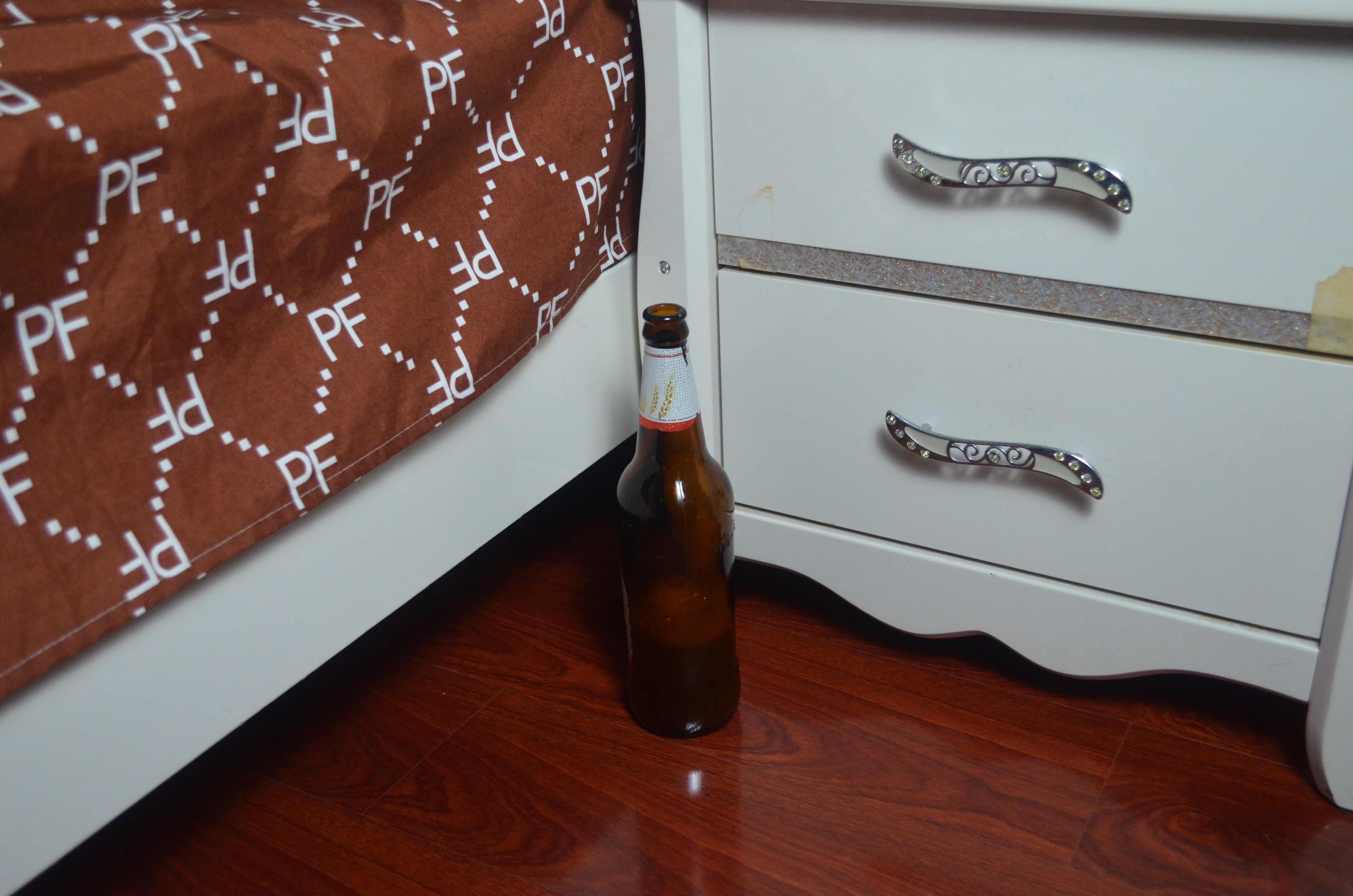 房间放一个不会被蚊子叮的东西,有什么东西放床边就不会被蚊子咬