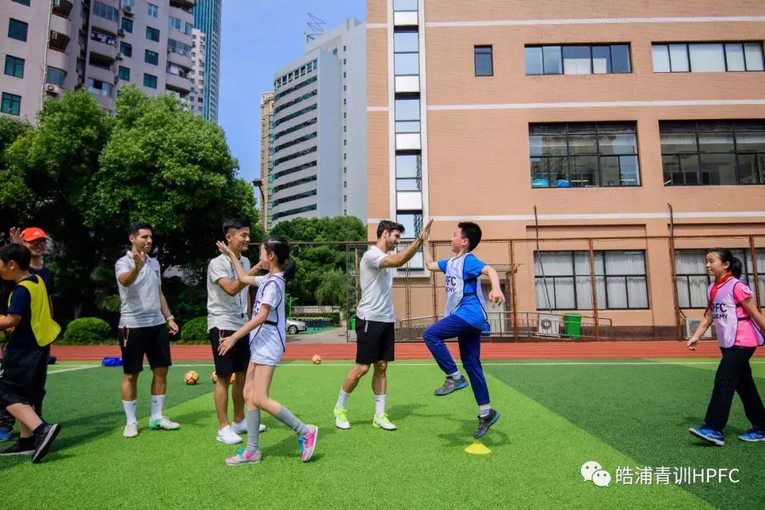 DreamBigger丨一家死磕足球的梦想制造局