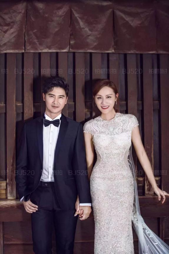 铂爵旅拍电梯广告,铂爵旅拍成都广告