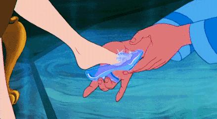 啊呀！你的脚后跟看起来糙得像位“真正男子汉”