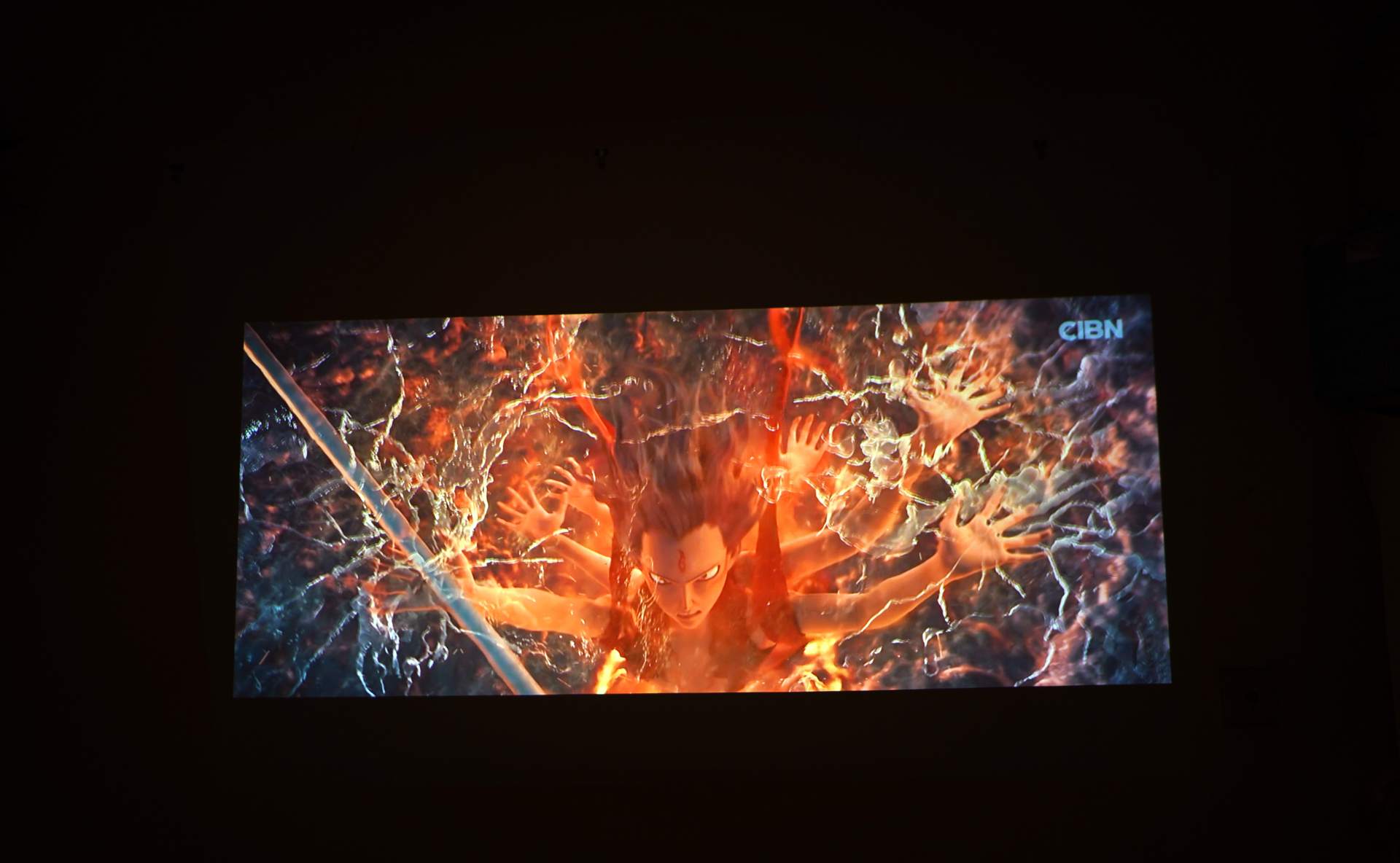 小客厅投影仪安装设计,客厅装个幕布不装投影仪