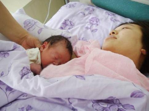 回奶再催奶和通乳手法有什么区别,简单的开奶和通乳催奶用什么方法