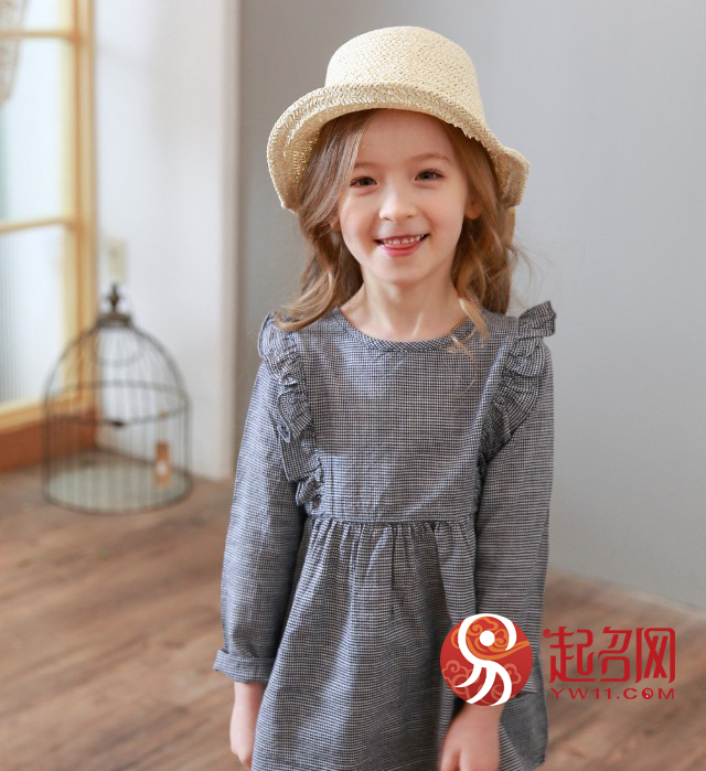 微微一笑很倾城明星名字,微微一笑很倾城的女孩