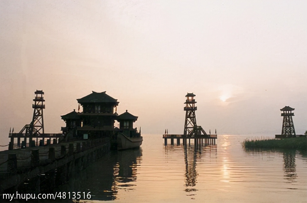 三国演义全集解说央视,三国演义连续剧片段赤壁鏖战