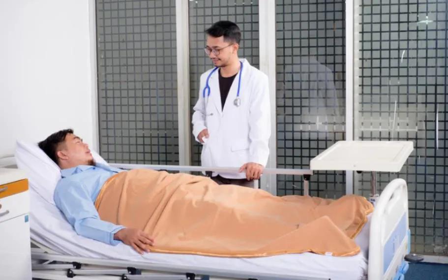 坚守八年的康复之路,坚守从医初心医生