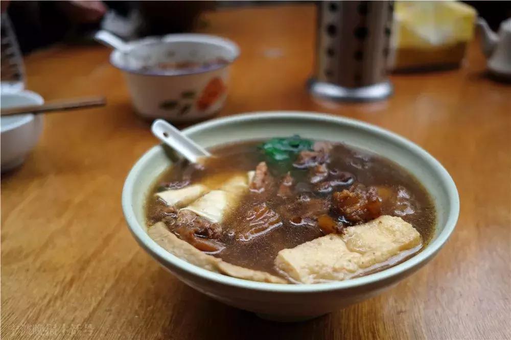 海小、曙光中学、二中……宁波这5所学校边上的老底子早餐，很多人毕业了还念念不忘……