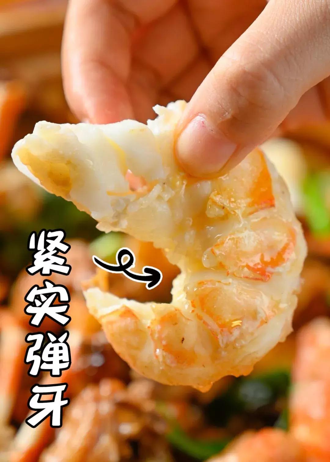 鸡煲界中的LV，澳洲龙虾做配菜，嗦一口就管不住嘴！