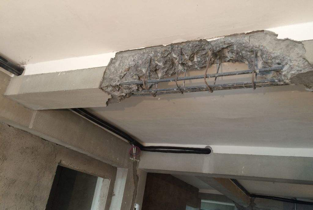 房间横梁不吊顶怎么处理,房屋有横梁吊顶怎么掩盖掉