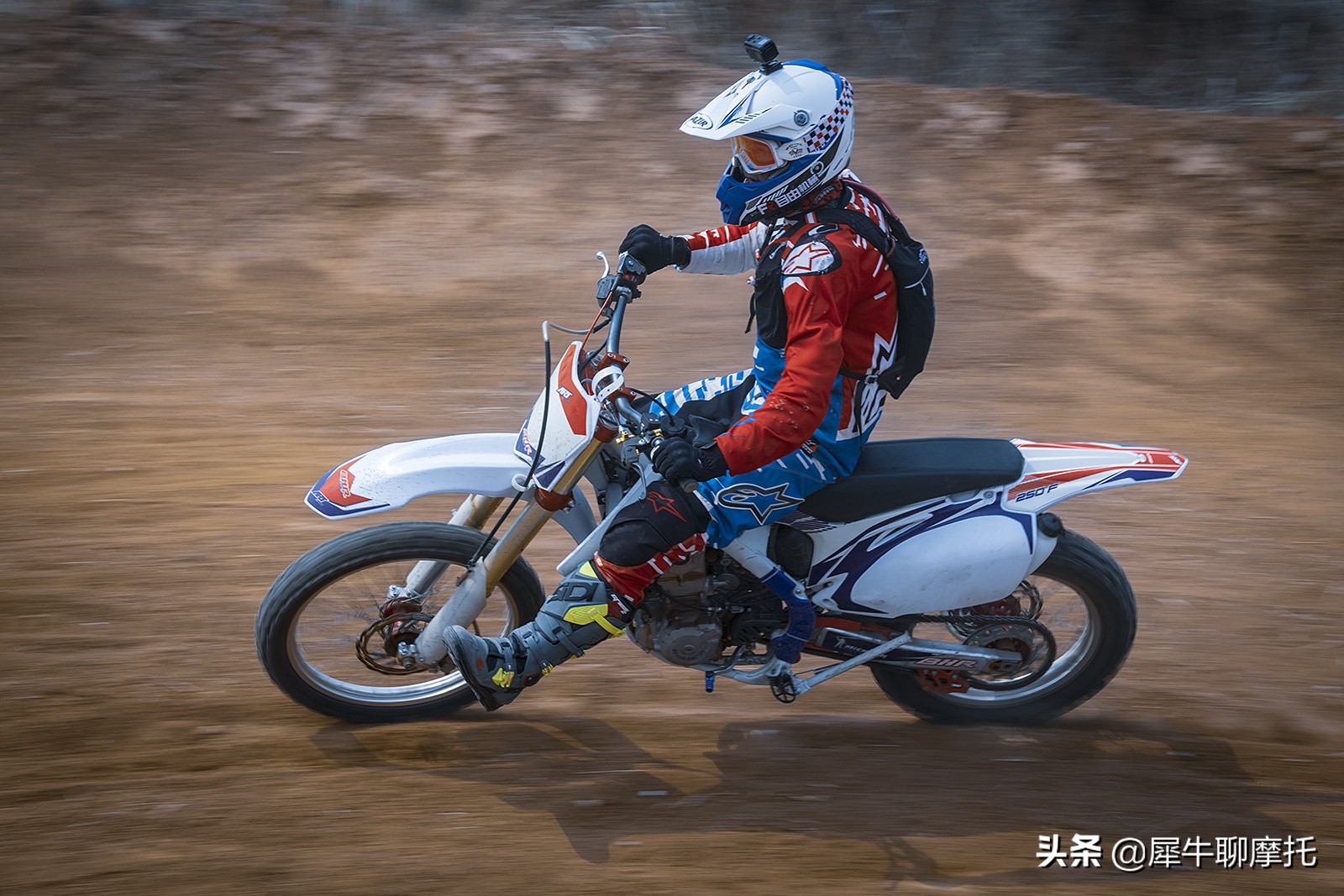 在哪玩越野车更合适,玩越野车的真实感受