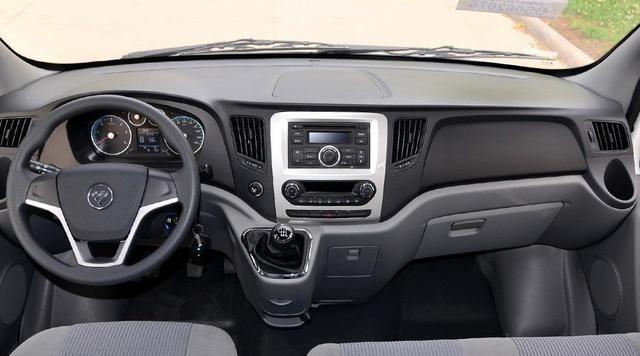 长安睿行m70优点和缺点,长安睿行m70和m90尾门一样的吗