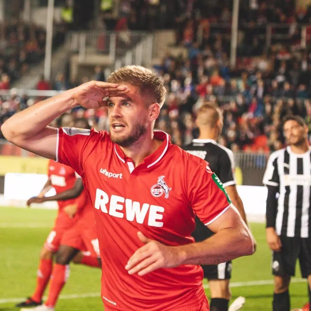 足球联赛札幌冈萨多vs大阪樱花,鹿岛鹿角对札幌冈萨历史比分