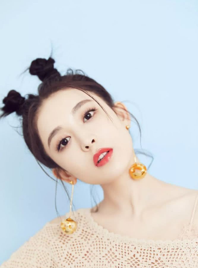 娜扎同款丸子头可爱俏皮女友感,娜扎热巴同款双丸子头