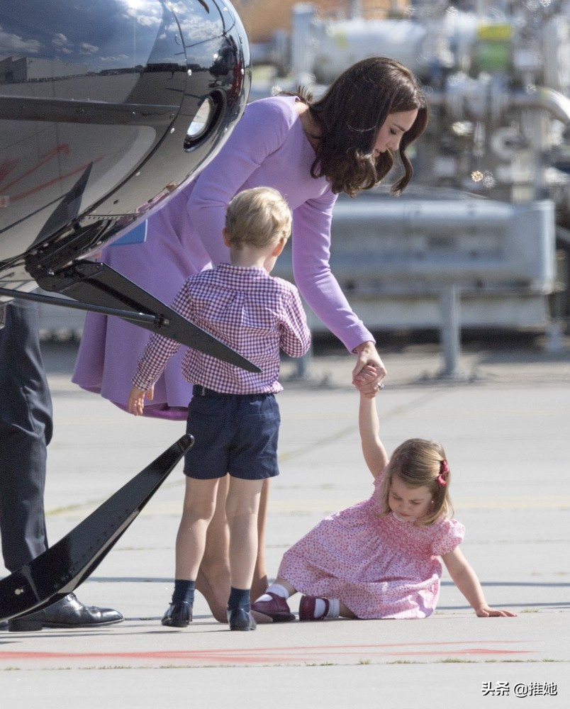 我是夏洛特公主，6岁啦，看了我出生到现在的点滴，过节要开心哦
