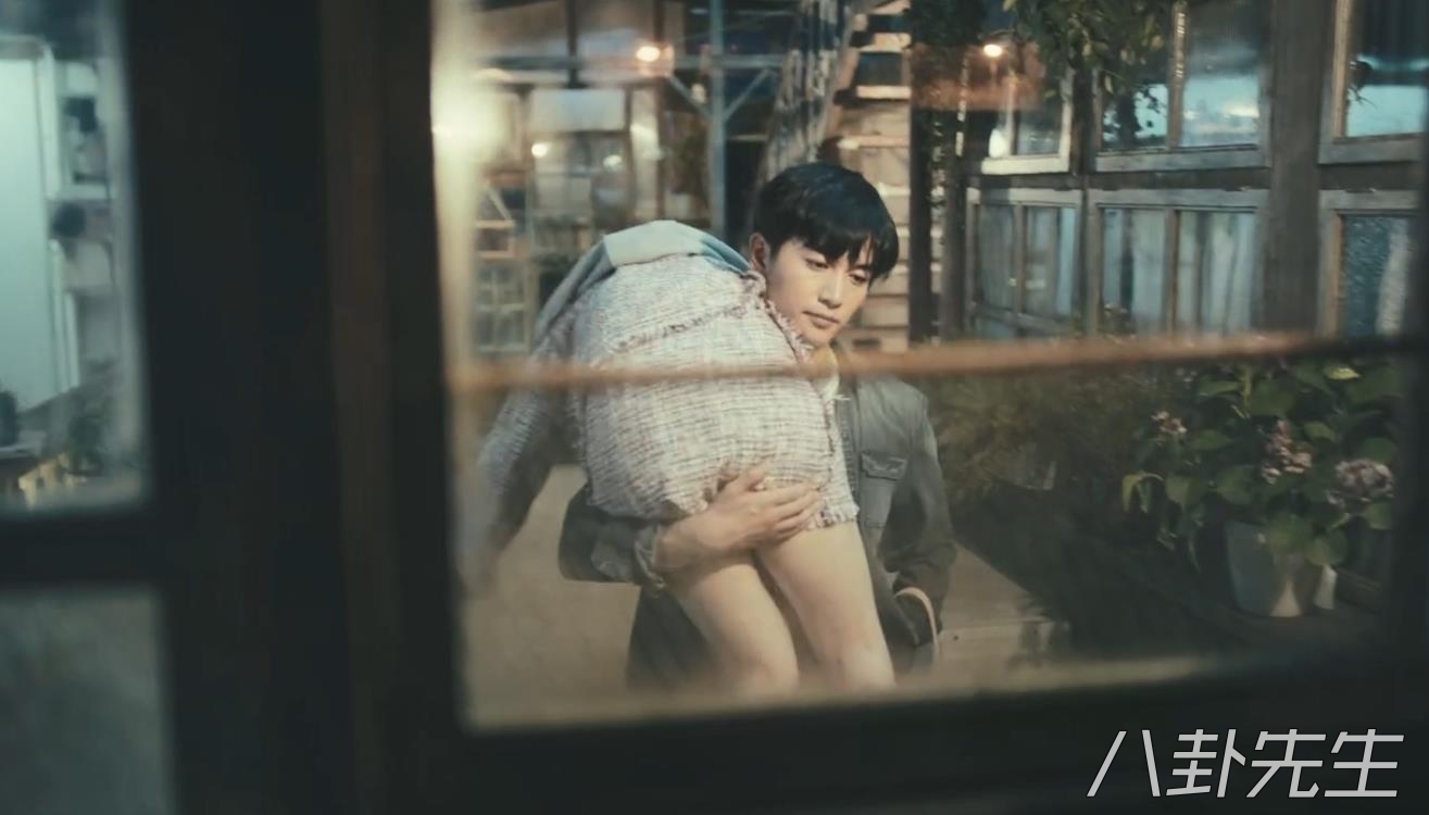 杨烁有多油腻,杨烁新剧油腻镜头