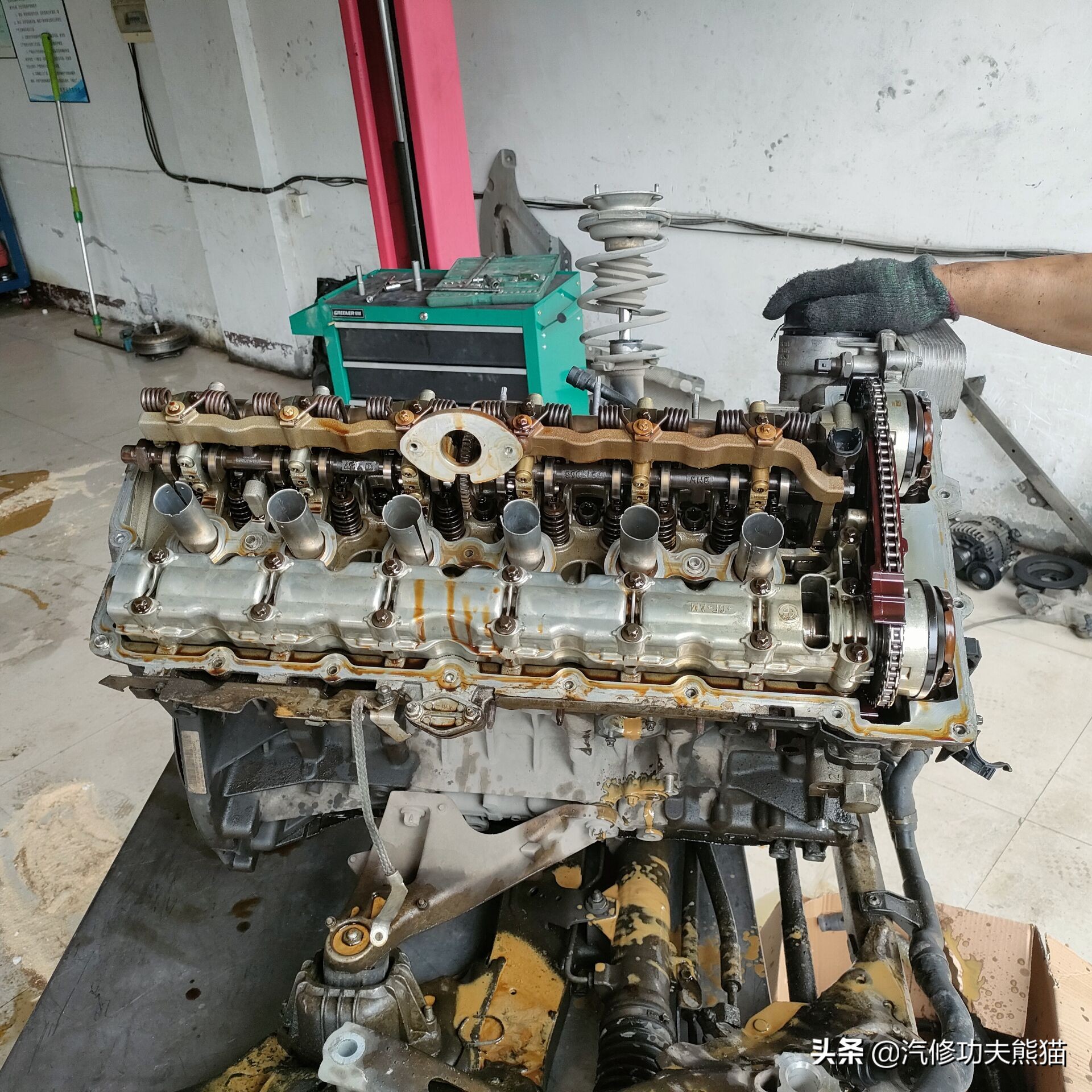 e90宝马325i容易烧机油,宝马e90325i烧机油能修好吗