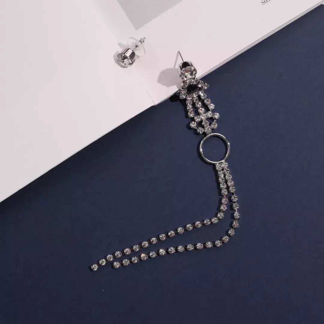 刘亦菲耳环搭配图片,刘亦菲脸小吗