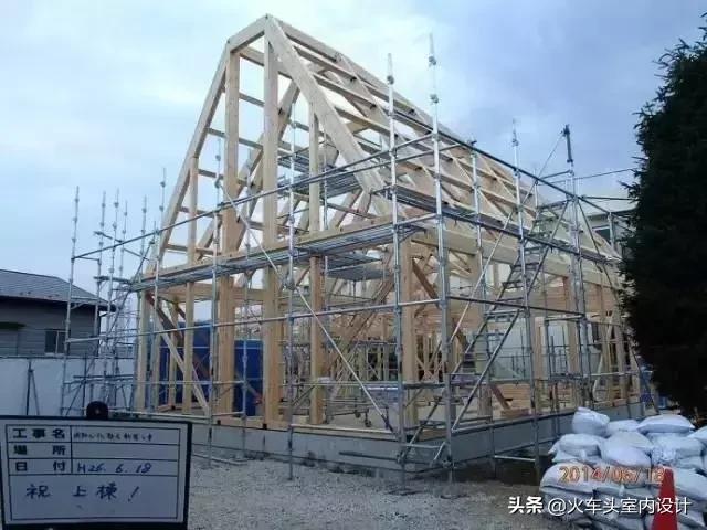 日本地震很多都是木质结构房屋吗,日本房屋为什么这么能抗住地震